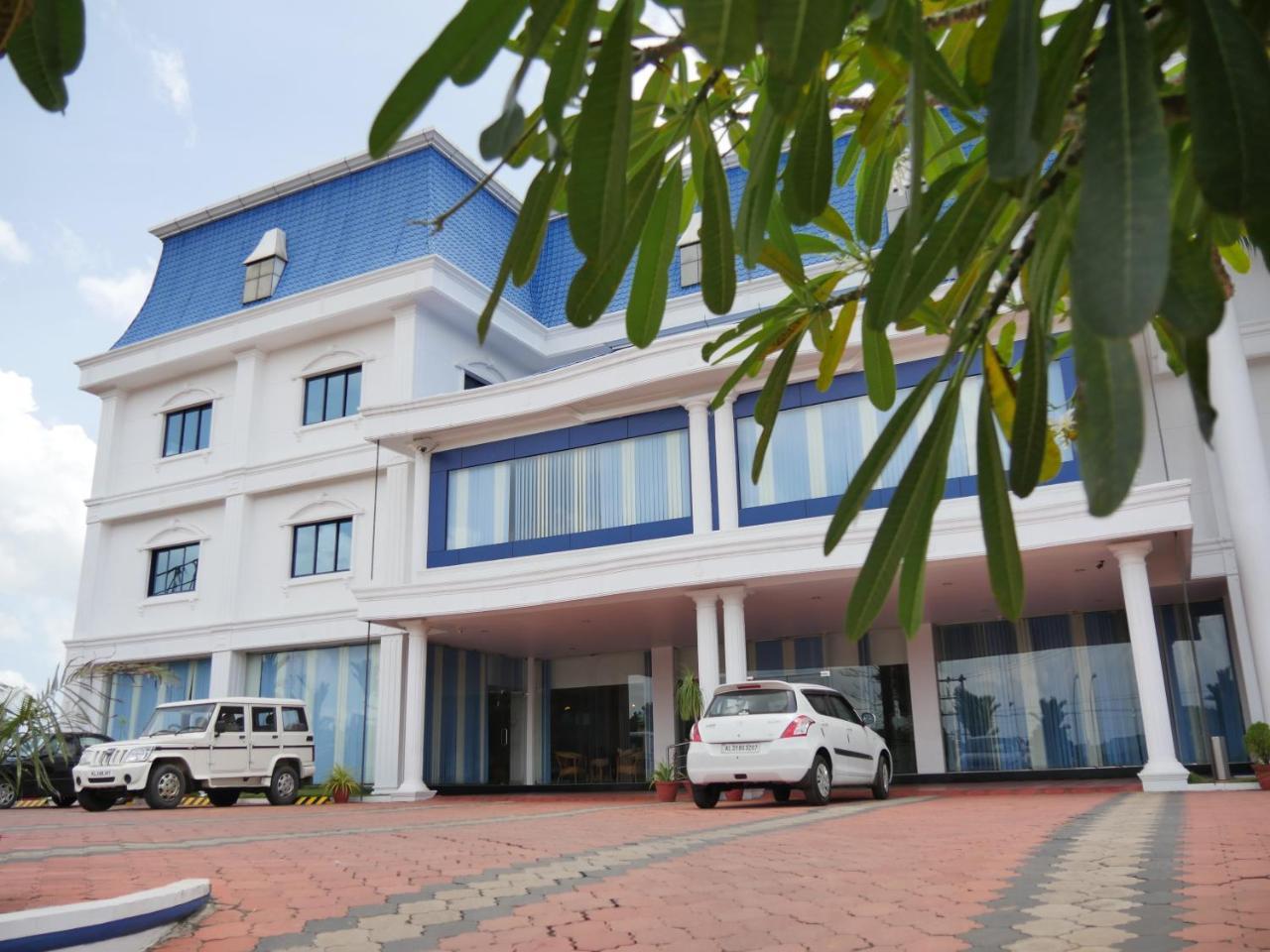 Karthika Residency Hotell Kilimanur Eksteriør bilde